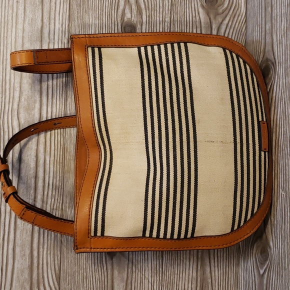 Fossil cream fabric striped with tan leather trim crossbody bag - Picture 4 of 8